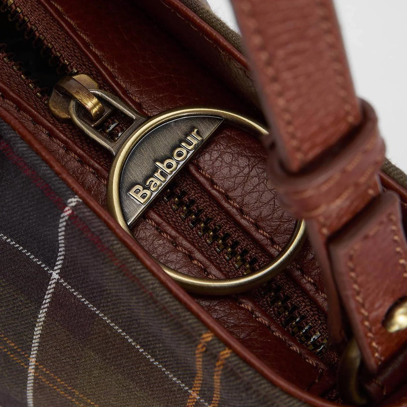 Barbour Birch Tartan Tote Bag Classic Tartan - Image 7