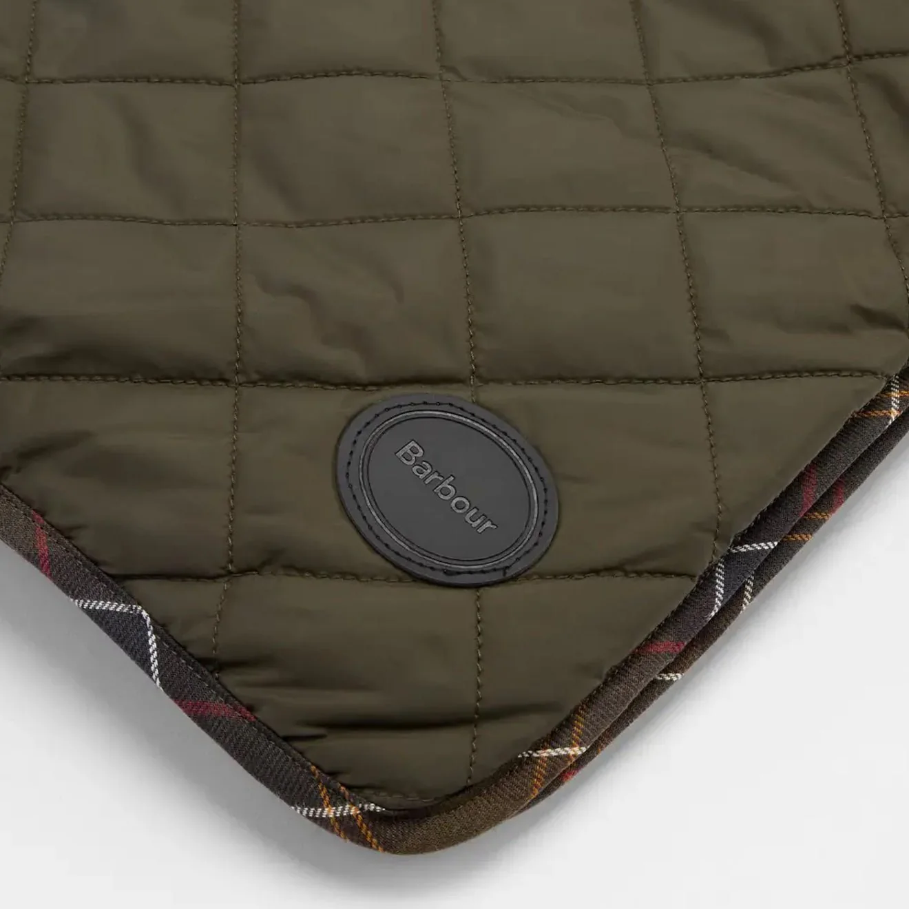 Barbour Dog Quilt & Fleece Blanket Olive - Image 4