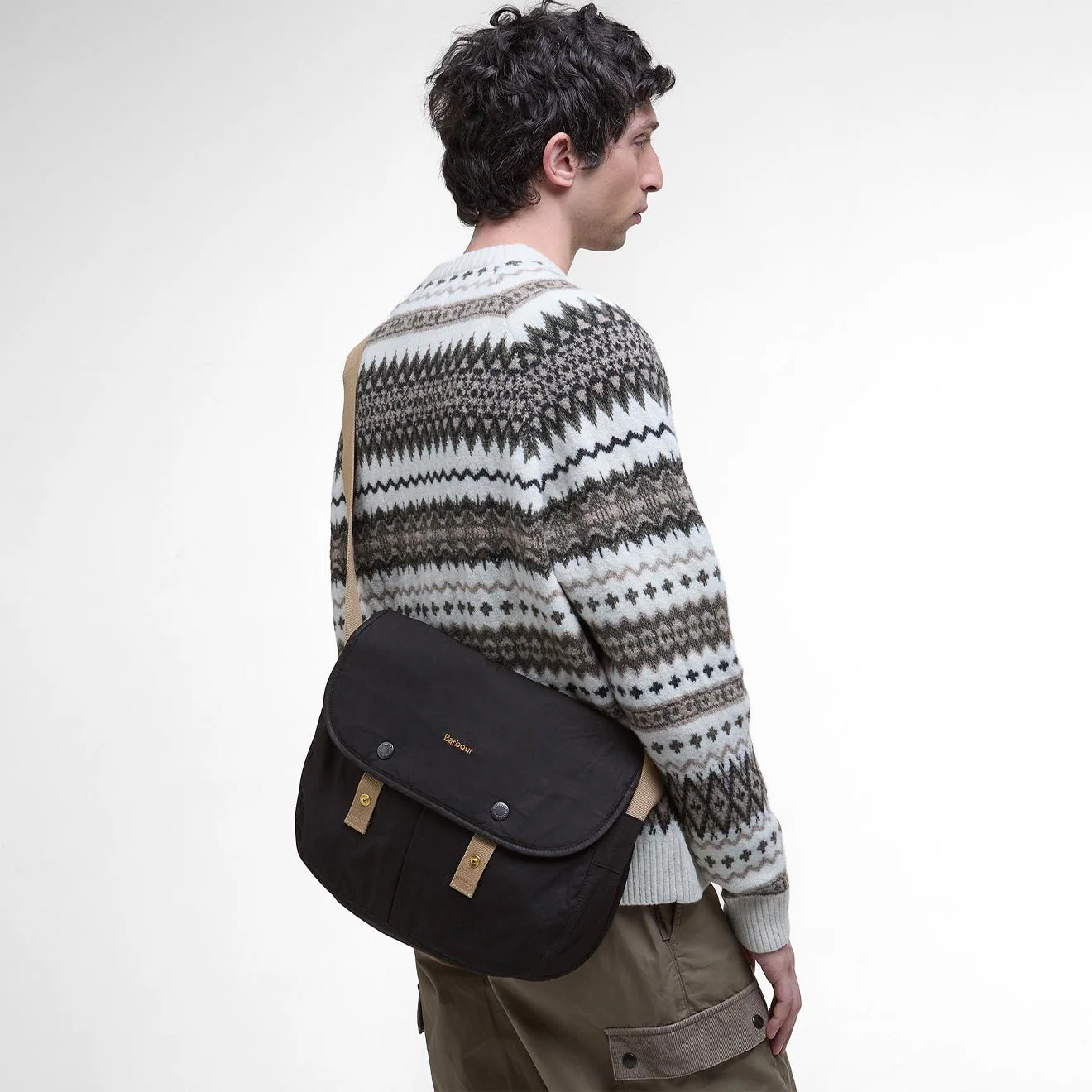 Barbour Transport Riever Crossbody Bag Black/Modern Tartan - Image 7