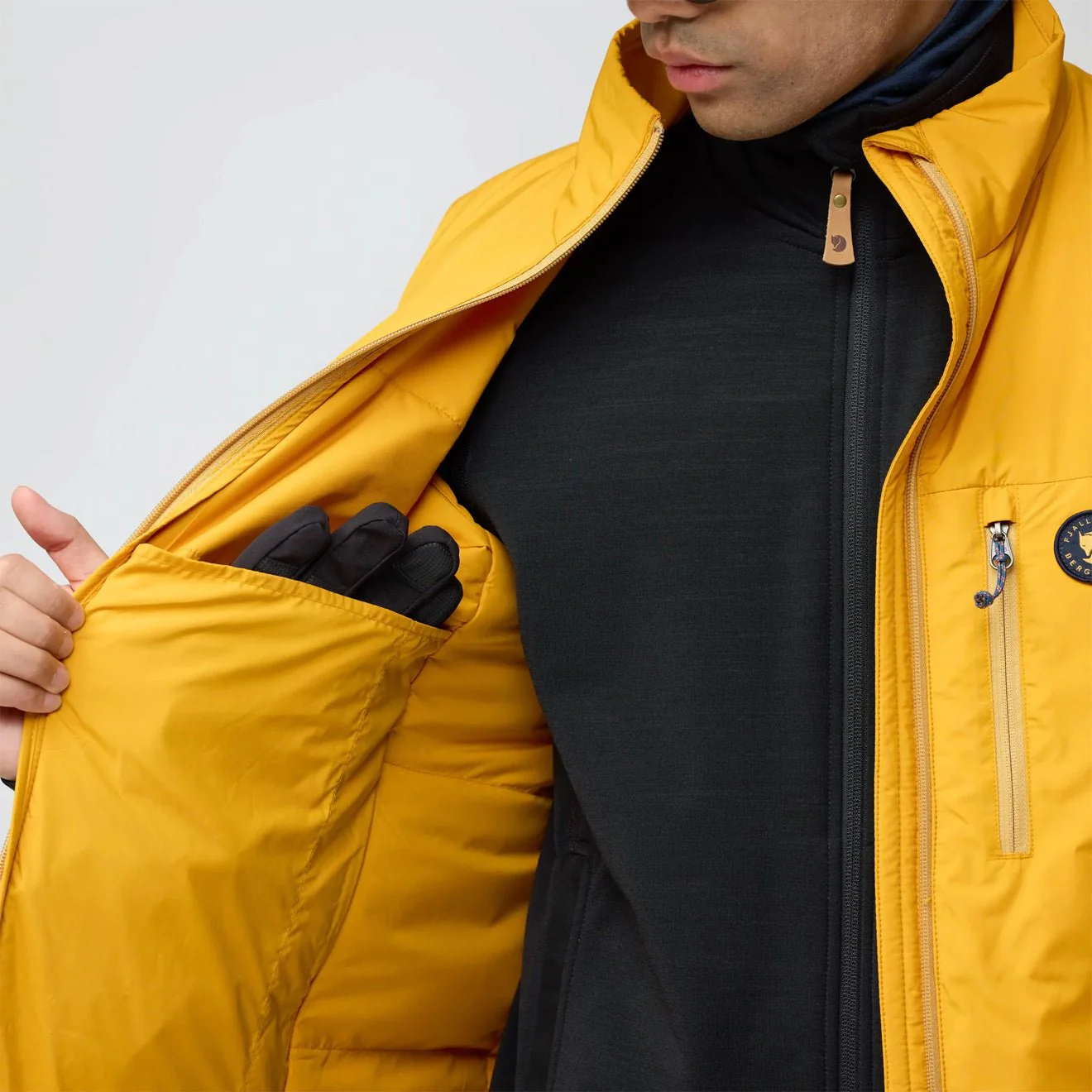 Fjallraven Bergtagen 60 Insulation vest Black - Image 5