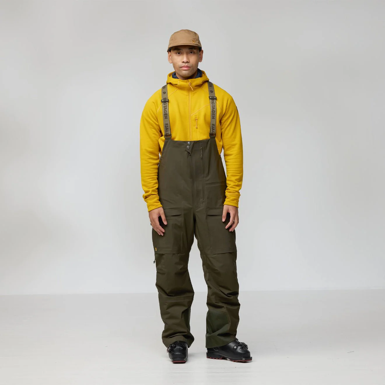 Fjallraven Bergtagen GTX Touring Trousers Deep Forest - Image 3