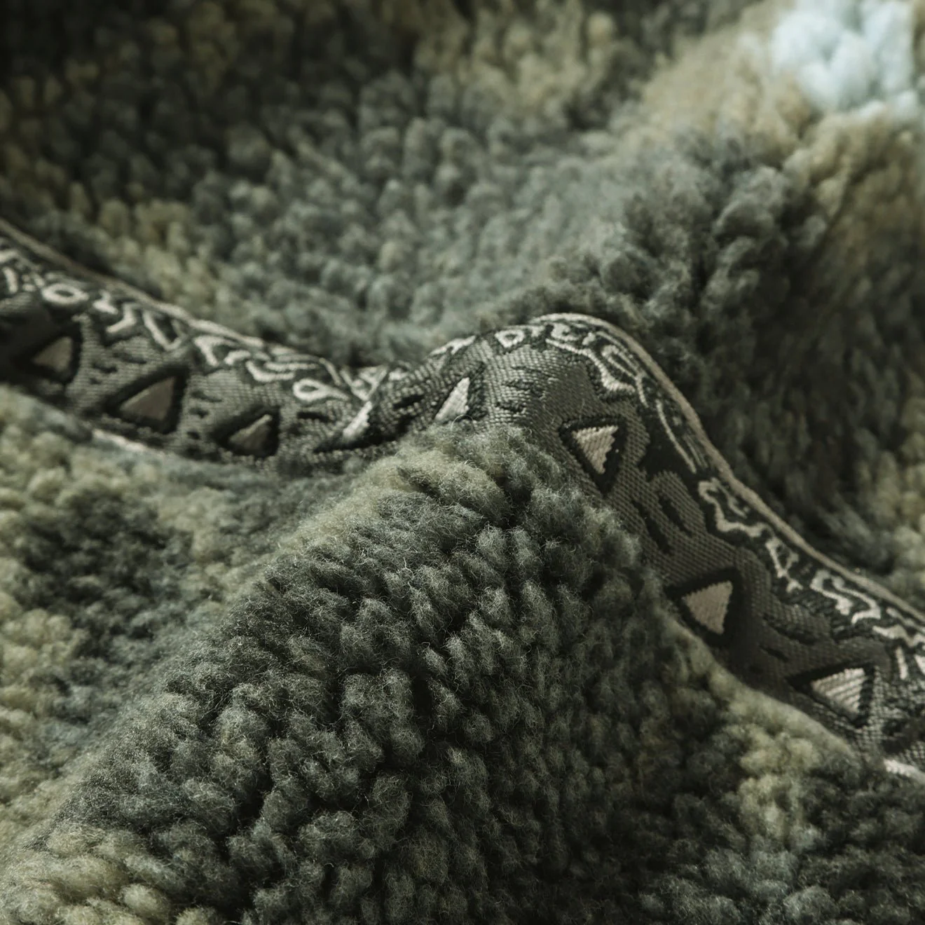 Gramicci x And Wander JQ Tape Fleece Jacket Camo - Image 3
