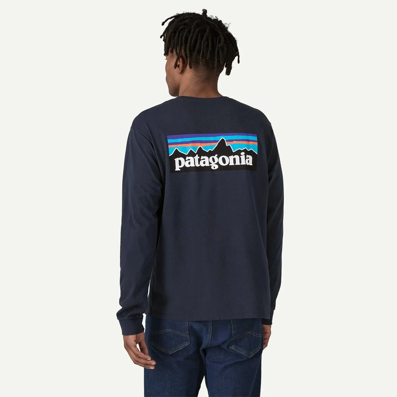 Patagonia L/S P-6 Logo Responsibili-Tee New Navy - Image 4