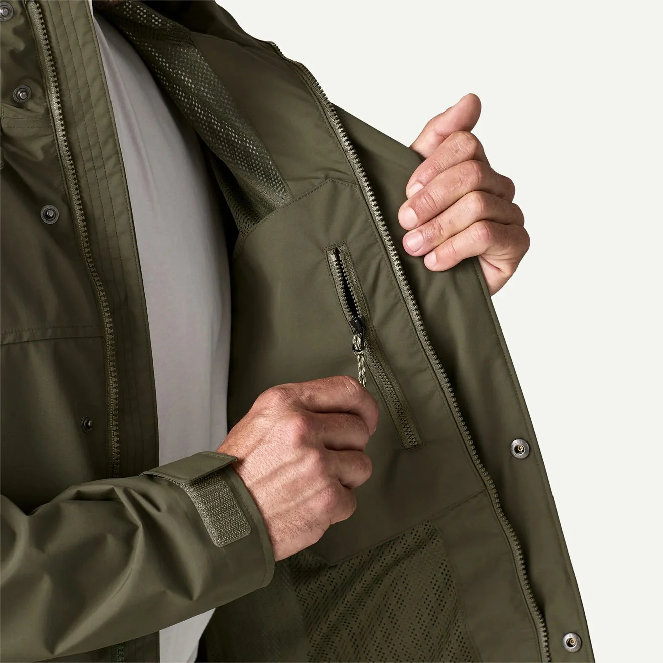 Patagonia Outdoor Everyday Rain Jacket Basin Green - Image 8