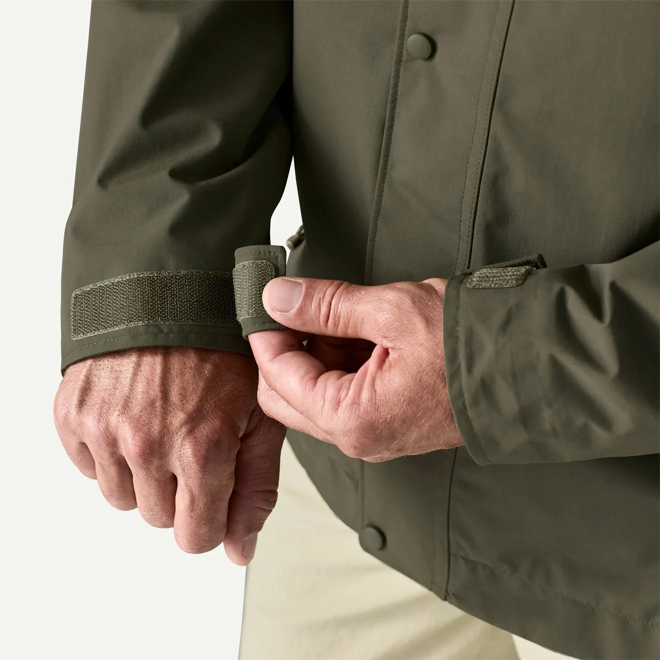 Patagonia Outdoor Everyday Rain Jacket Basin Green - Image 9