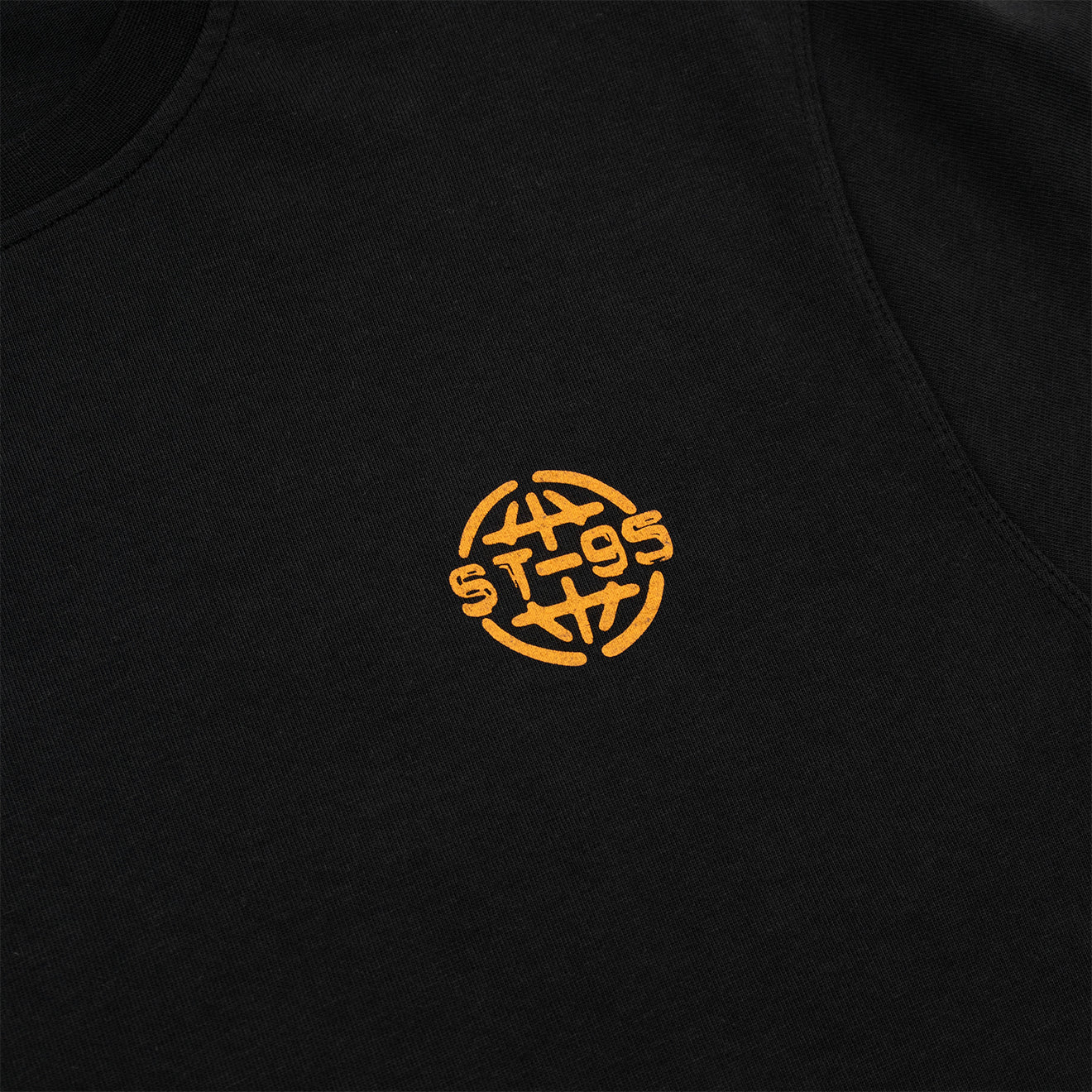 ST95 SS Etichetta Tee Black - Image 3